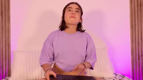 Snapshot of tiffany__starr_ chatting on November 4, 2025, 9:03 pm Tiffany online show from November 4, 2025, 9:03 pm