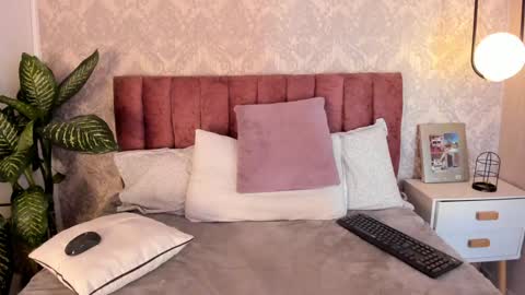 Snapshot of tiffany_beckerr chatting on December 23, 2024, 7:30 pm Tiffany Becker online show from December 23, 2024, 7:30 pm