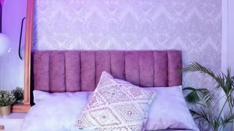 Snapshot of tiffany_beckerr chatting on October 1, 2025, 12:00 pm Tiffany Becker online show from October 1, 2025, 12:00 pm