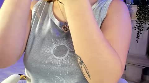 Snapshot of tiffany_beckerr chatting on December 19, 2025, 12:34 pm Tiffany Becker online show from December 19, 2025, 12:34 pm