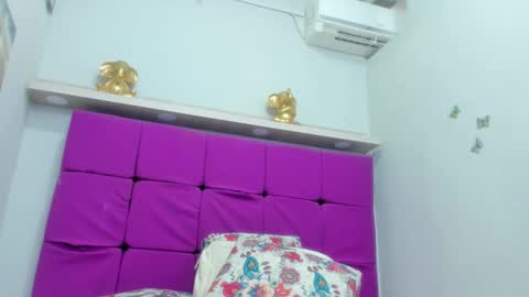 tiffany  online show from February 6, 2026, 12:48 am