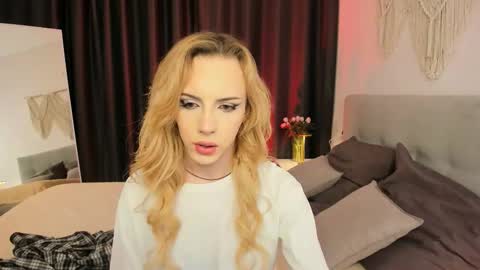 Snapshot of tiffany_king chatting on March 20, 2026, 8:25 pm Tiffany online show from March 20, 2026, 8:25 pm