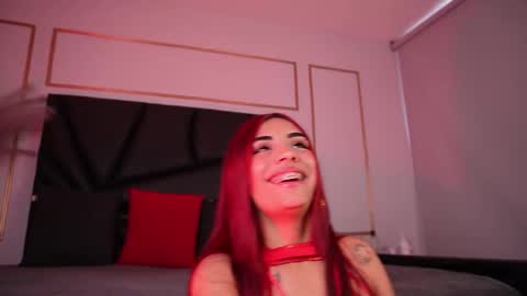 tiffany_sander online show from January 6, 2026, 12:42 pm