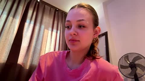 Snapshot of tiffanydziewanowski chatting on April 1, 2026, 7:20 am Tiffany online show from April 1, 2026, 7:20 am