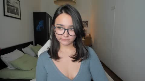  Tiffany  online show from December 12, 2024, 9:48 pm