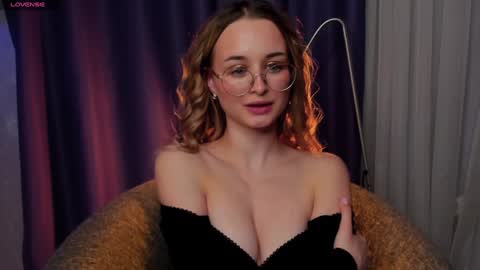 Tiffany online show from February 1, 2025, 6:08 pm