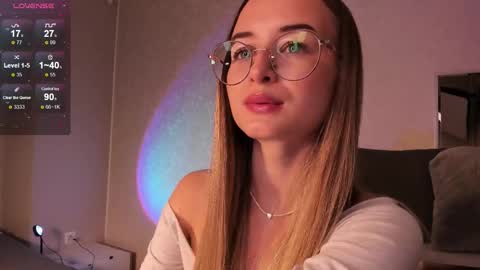 Tiffany online show from October 20, 2025, 1:11 pm