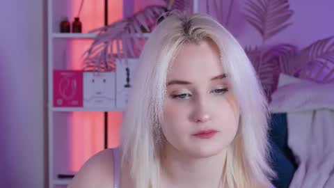 tiffanyjons online show from February 1, 2026, 5:44 pm