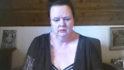 TiffanyMature online show from April 12, 2026, 3:06 pm