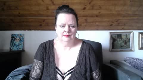 TiffanyMature online show from April 24, 2026, 9:12 am