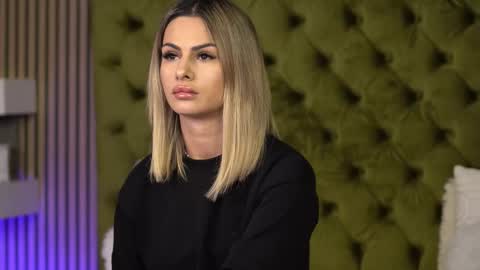 Snapshot of tiffanymaze chatting on September 30, 2025, 6:18 am Ilaria online show from September 30, 2025, 6:18 am