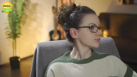 tiffanyriox online show from February 4, 2026, 12:49 am