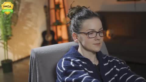 tiffanyriox online show from February 25, 2026, 12:42 am