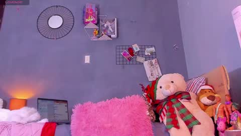 Snapshot of tiffbeautiful chatting on December 24, 2024, 6:22 am                online show from December 24, 2024, 6:22 am