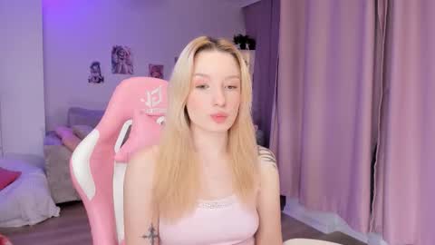 Tiffany online show from December 15, 2025, 3:00 am