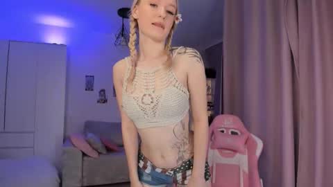 Tiffany online show from January 17, 2026, 3:22 am