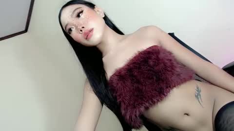 tight_sabrina online show from May 7, 2026, 7:52 pm