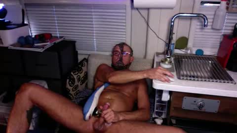 ThongMan online show from November 2, 2025, 6:10 pm