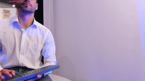 Snapshot of tim__watson chatting on February 17, 2025, 2:42 am Tim online show from February 17, 2025, 2:42 am