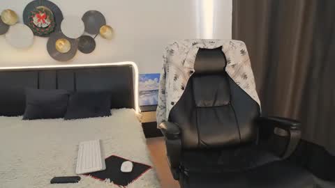 ask me online show from January 5, 2025, 9:48 am