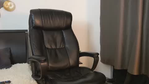 ask me online show from February 3, 2025, 4:20 pm