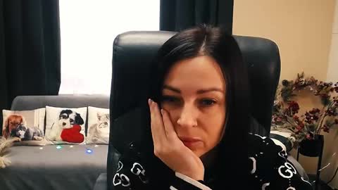 Luisa online show from October 22, 2025, 7:41 am