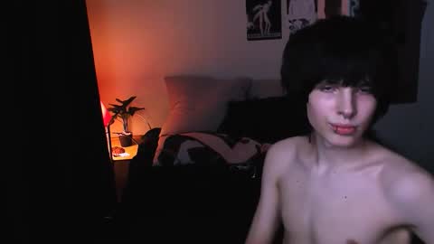 timi_moon online show from December 18, 2025, 5:41 pm