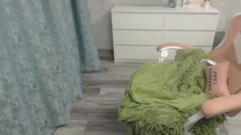 Snapshot of timmy7topcut chatting on December 30, 2024, 3:24 pm Timmy online show from December 30, 2024, 3:24 pm