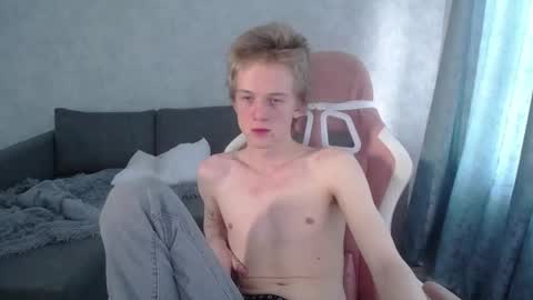 Snapshot of timmy7topcut chatting on February 20, 2025, 7:01 am Timmy online show from February 20, 2025, 7:01 am