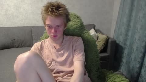 Snapshot of timmy7topcut chatting on March 11, 2025, 4:18 pm Timmy online show from March 11, 2025, 4:18 pm