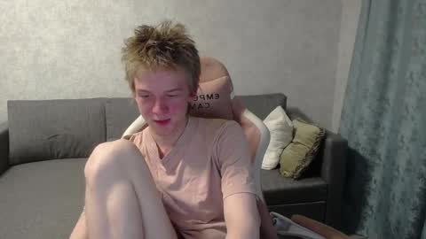 Snapshot of timmy7topcut chatting on March 12, 2025, 6:33 pm Timmy online show from March 12, 2025, 6:33 pm