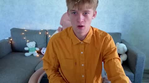 Snapshot of timmy7topcut chatting on October 15, 2025, 6:35 am Timmy online show from October 15, 2025, 6:35 am