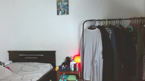 Snapshot of timmyhotmilk chatting on January 5, 2025, 1:15 pm timmy  independent model  help me reach 50 thumbs up pls online show from January 5, 2025, 1:15 pm