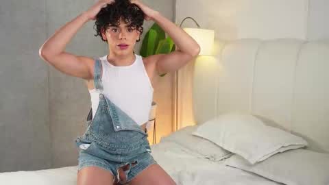 timmyshy online show from February 5, 2026, 5:23 am