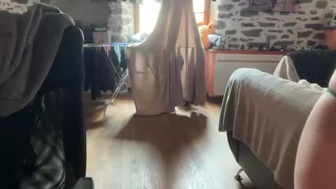 Snapshot of timplaw chatting on March 7, 2025, 10:13 am Timplaw online show from March 7, 2025, 10:13 am