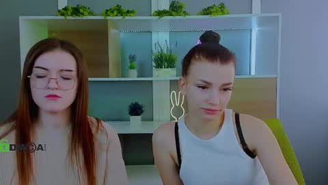 tina_golden1 online show from March 13, 2026, 6:42 am