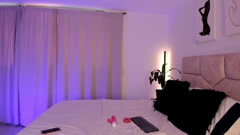 tina_olsen07 online show from June 1, 2026, 8:10 pm