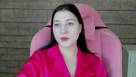 TinaBurton online show from November 15, 2025, 4:32 am