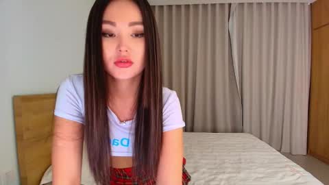 Snapshot of tiny_cute chatting on March 2, 2025, 7:12 pm Lia online show from March 2, 2025, 7:12 pm