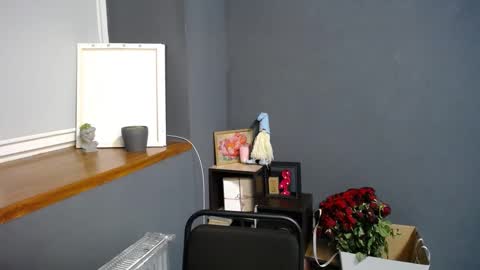 Snapshot of tiny_felicity chatting on February 25, 2025, 7:20 am Gloria online show from February 25, 2025, 7:20 am