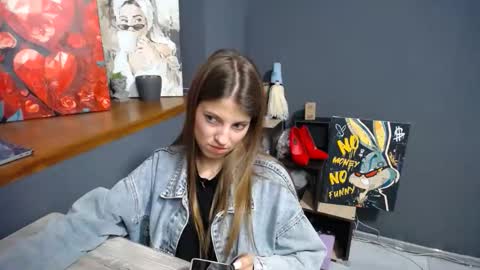 Snapshot of tiny_felicity chatting on September 11, 2025, 7:08 am Gloria online show from September 11, 2025, 7:08 am