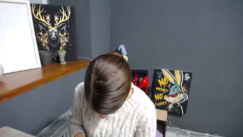 Snapshot of tiny_felicity chatting on November 26, 2025, 7:42 am Gloria online show from November 26, 2025, 7:42 am