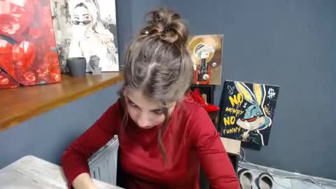 Snapshot of tiny_felicity chatting on December 5, 2025, 7:50 am Gloria online show from December 5, 2025, 7:50 am