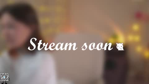 Lyssa     online show from February 8, 2025, 4:14 pm