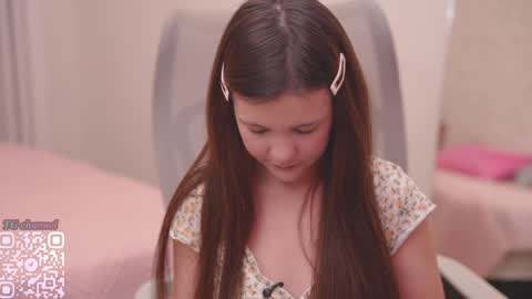 Lyssa     online show from April 16, 2026, 5:03 pm