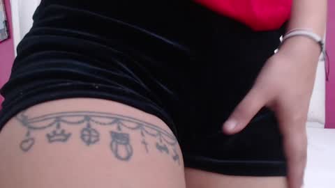 tiny_whore18 online show from December 31, 2024, 12:15 pm