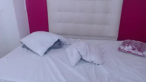 tiny_whore18 online show from September 20, 2025, 6:36 am