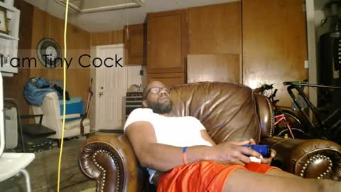 tinycock_1979 online show from April 8, 2026, 2:00 am