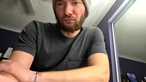 tinyguynicecock online show from March 29, 2026, 11:38 pm