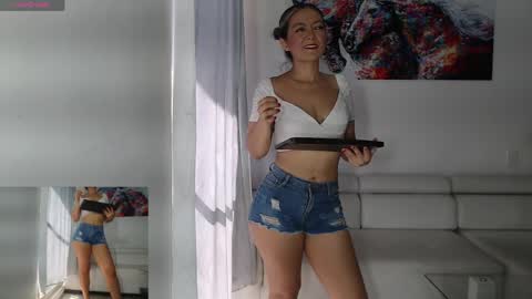 Miss Natty  online show from April 30, 2026, 2:12 pm